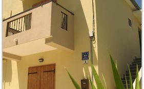 Bubi Hvar Apartments 1